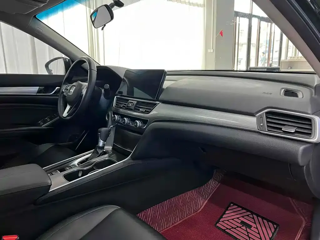 Honda Accord — фото 6