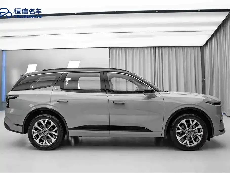 Ford Edge 2023 из CN, фото 5