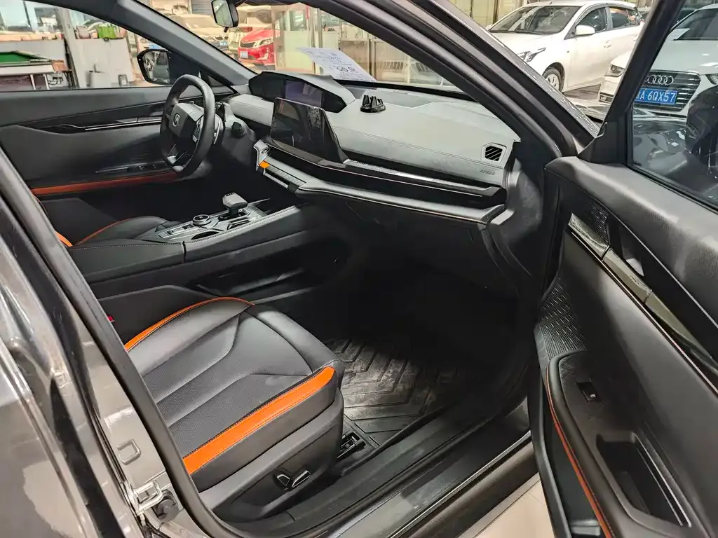 Changan UNI-V 2025 из CN, фото 7