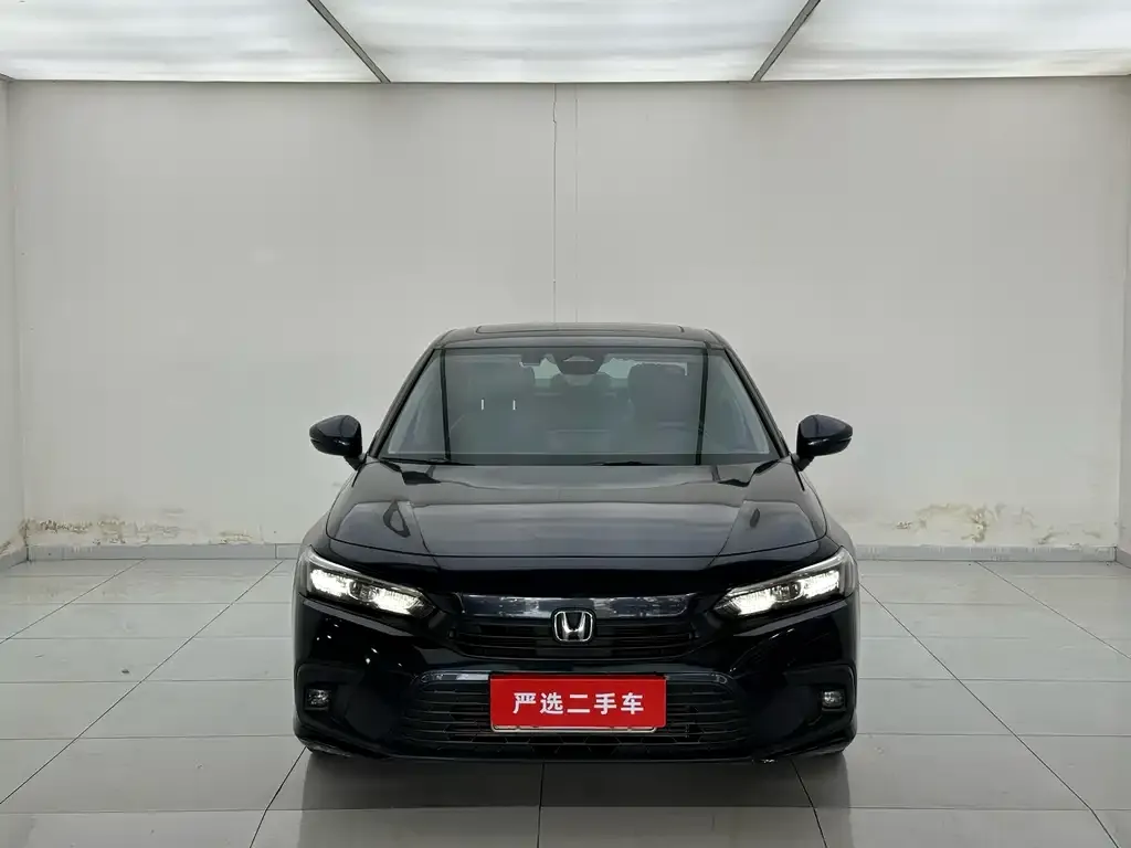Honda Civic 2022 из CN, фото 2