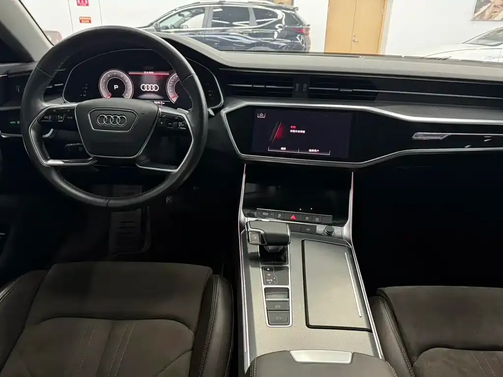 Audi A7L 2024 из CN, фото 10