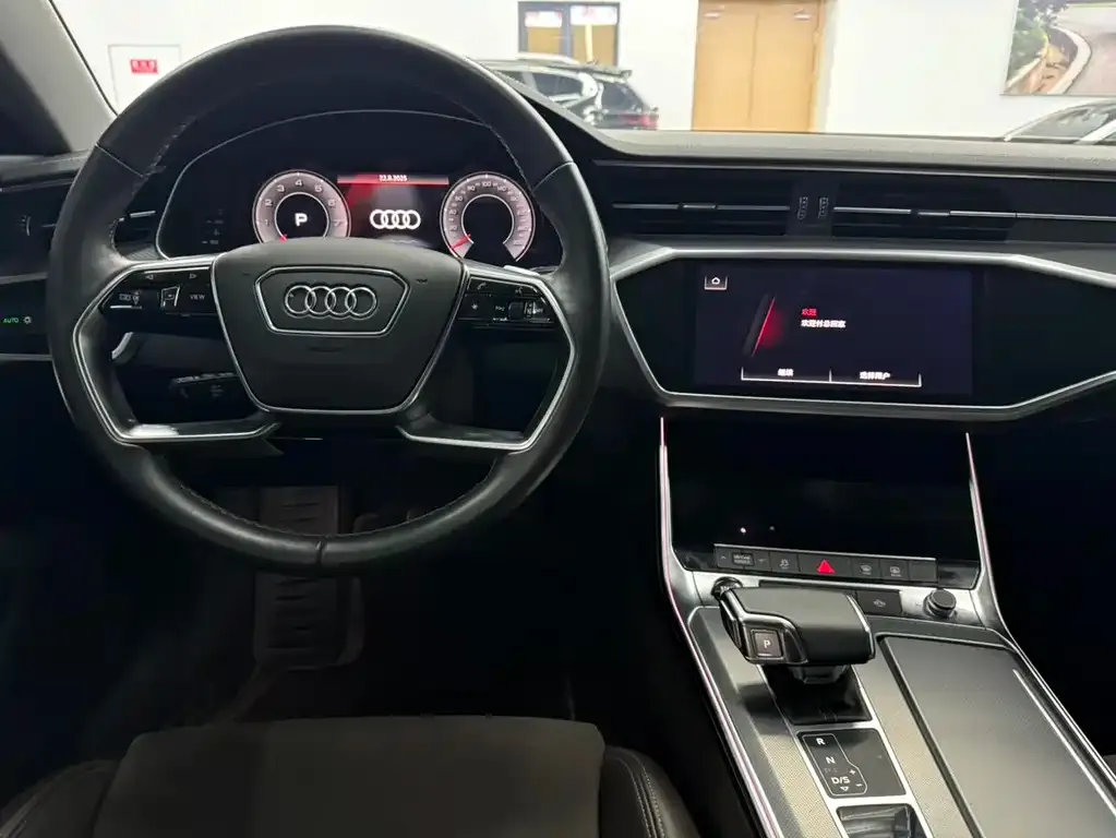 Audi A7L 2024 из CN, фото 2