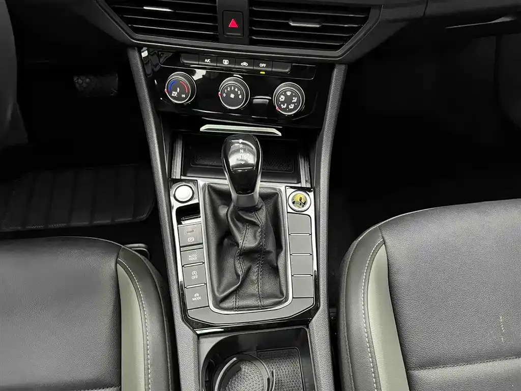 Volkswagen Sagitar 2021 из CN, фото 5