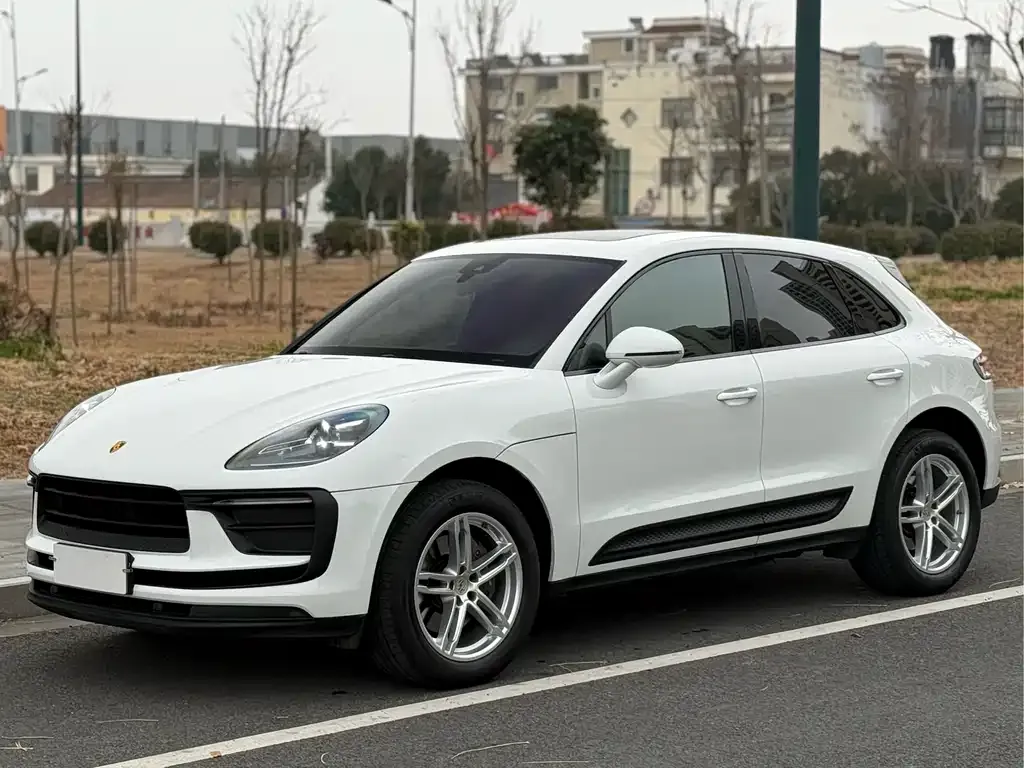 Porsche Macan — фото 1