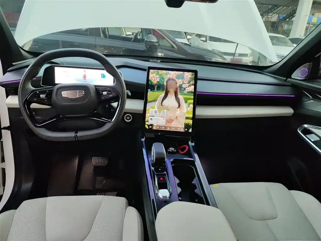Geely Boyue 2023 из CN, фото 9