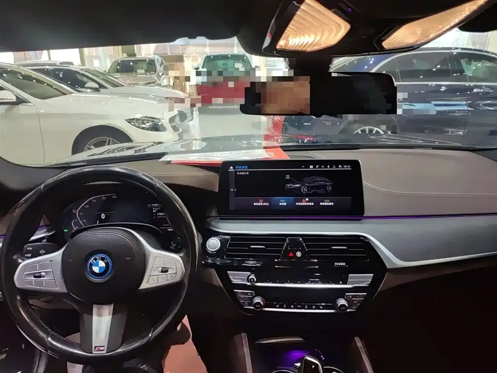 BMW 5 Series New Energy — фото 9