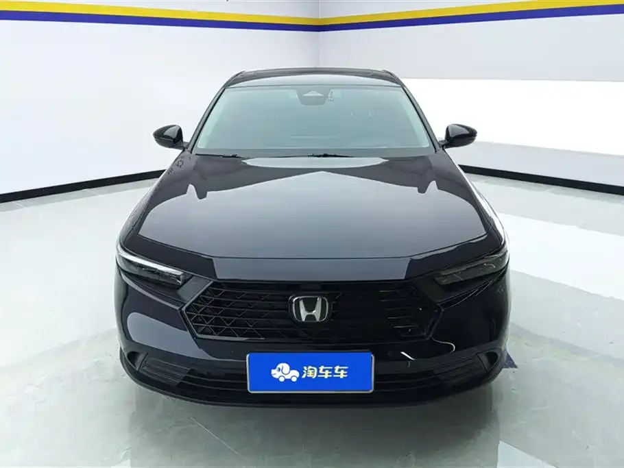 Honda Accord — фото 9