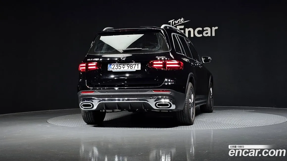 Mercedes-Benz GLB-Class — фото 3