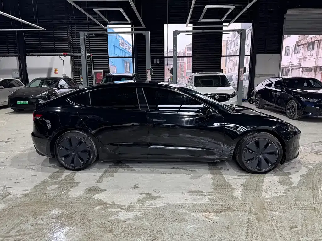 Tesla Model 3 2024 из CN, фото 9
