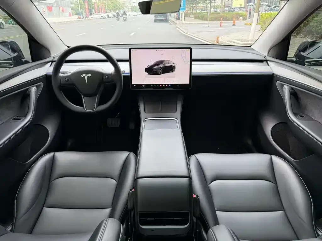 Tesla Model Y 2024 из CN, фото 9