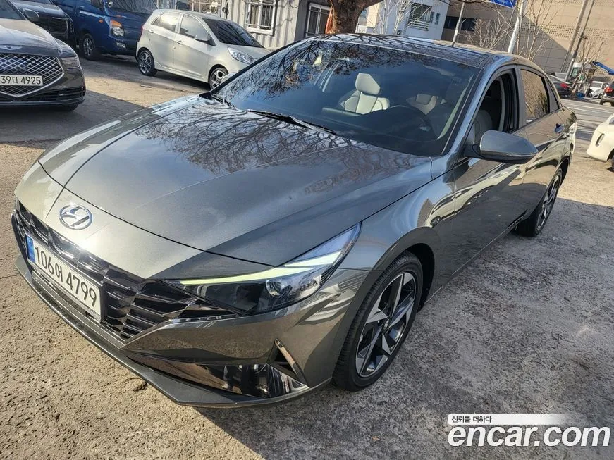 Hyundai AVANTE — фото 1