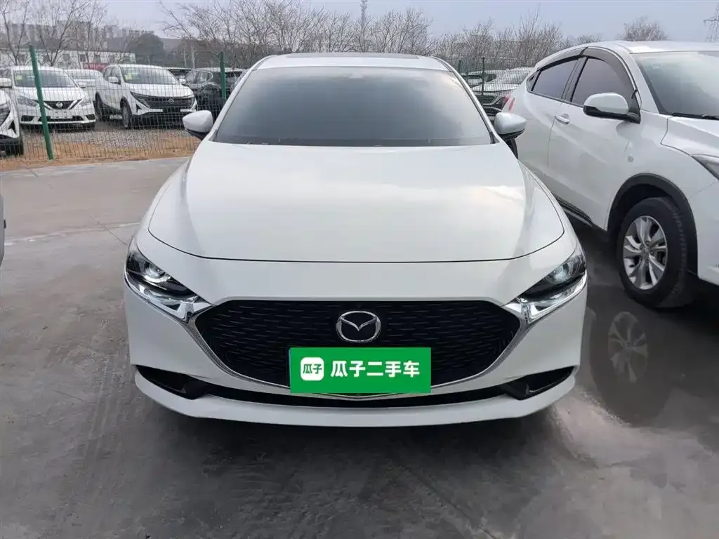 Mazda 3 Axela — фото 10