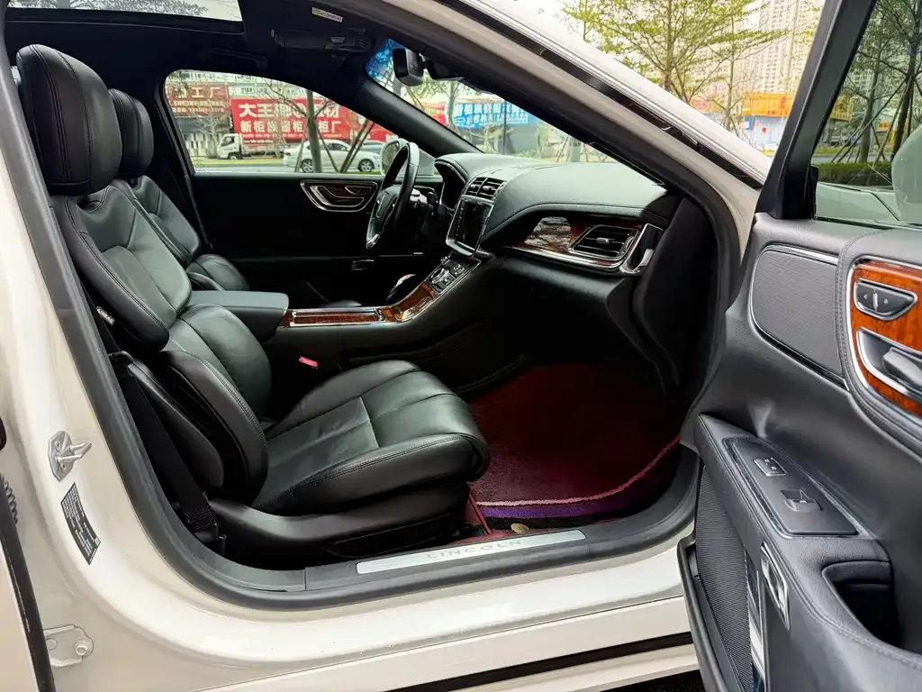 Lincoln Continental 2021 из CN, фото 6