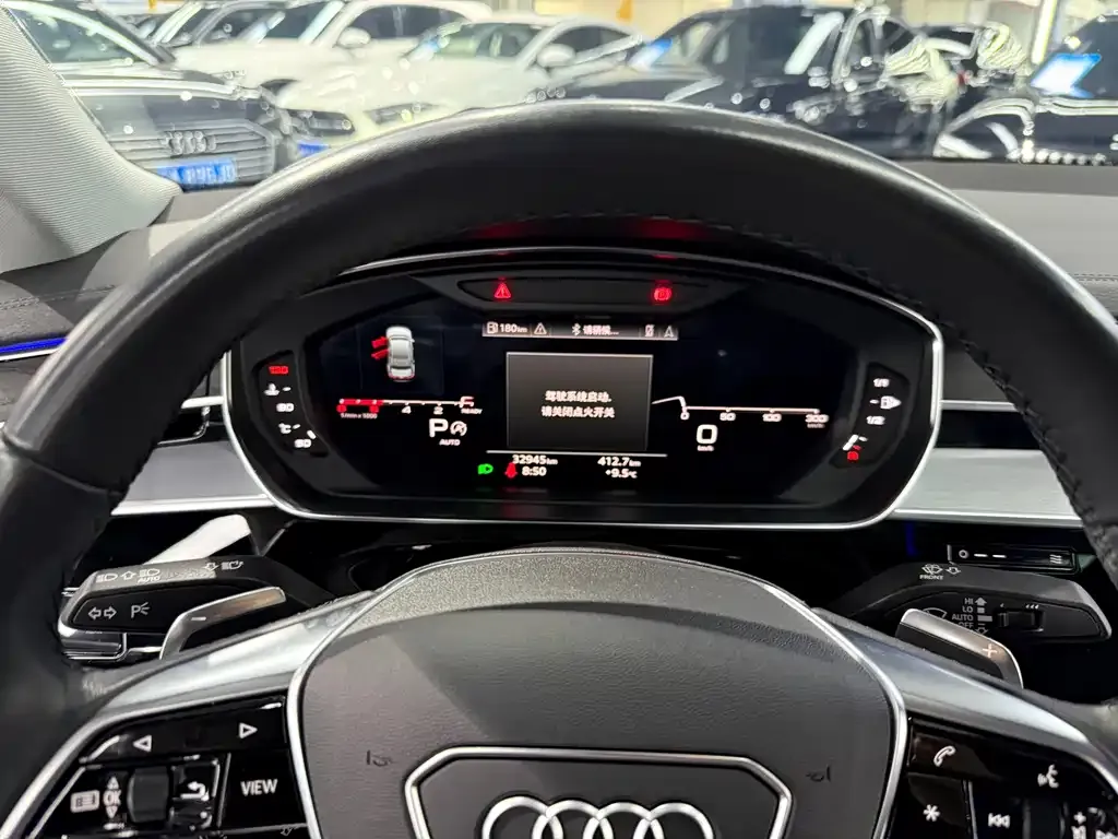 Audi A8 2023 из CN, фото 8