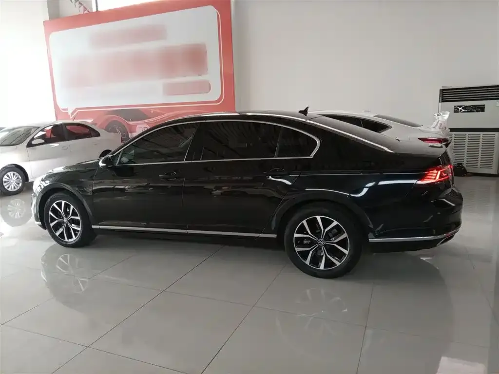 Volkswagen Magotan 2022 из CN, фото 2