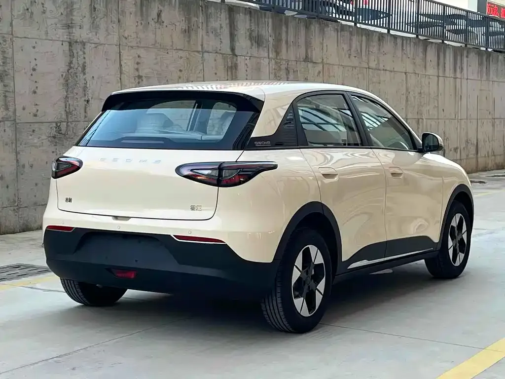 Geely Starburst — фото 8