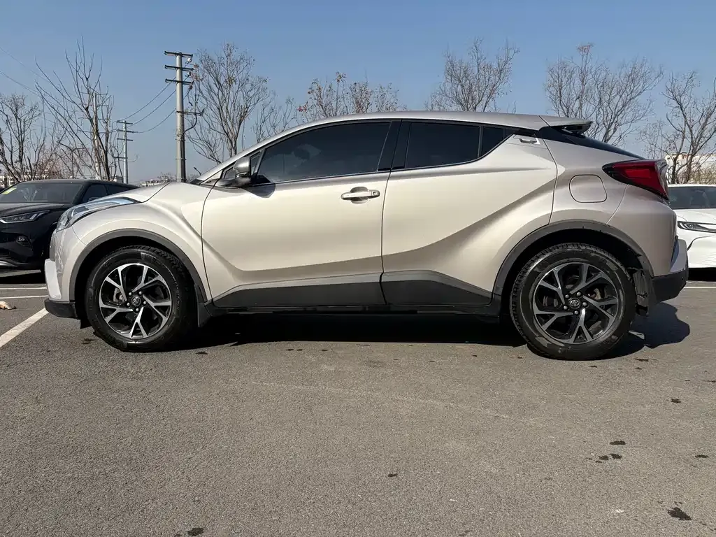 Toyota C-HR 2021 из CN, фото 7