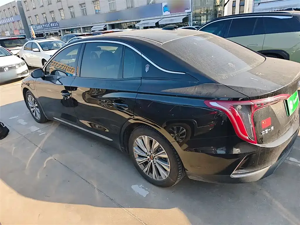 Hongqi E-QM5 — фото 6