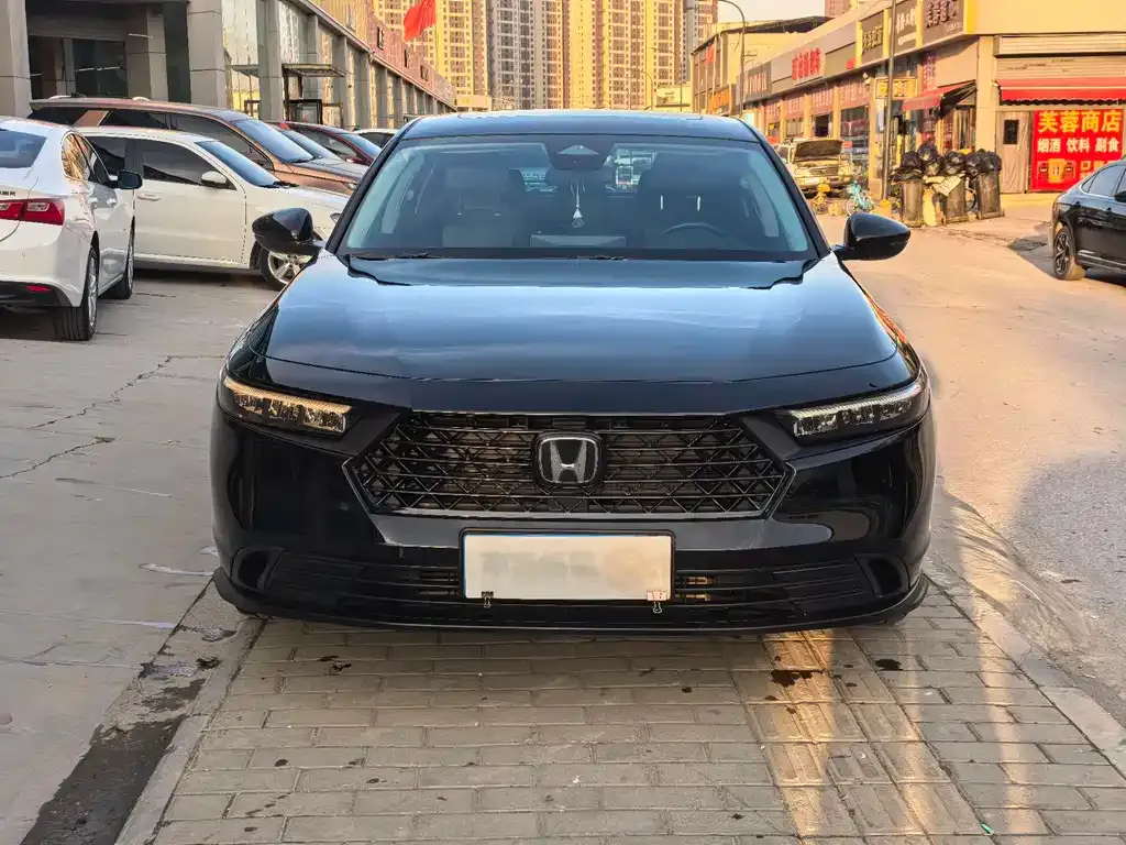 Honda Accord — фото 10