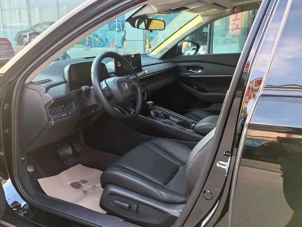 Honda Accord — фото 5