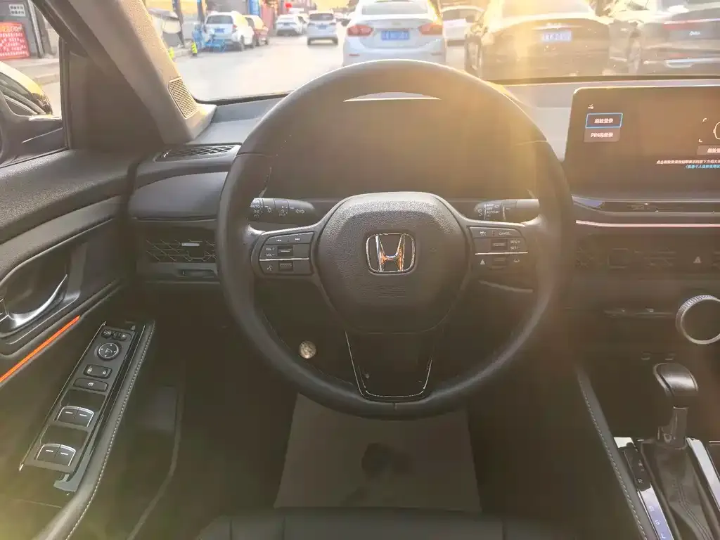 Honda Accord — фото 2