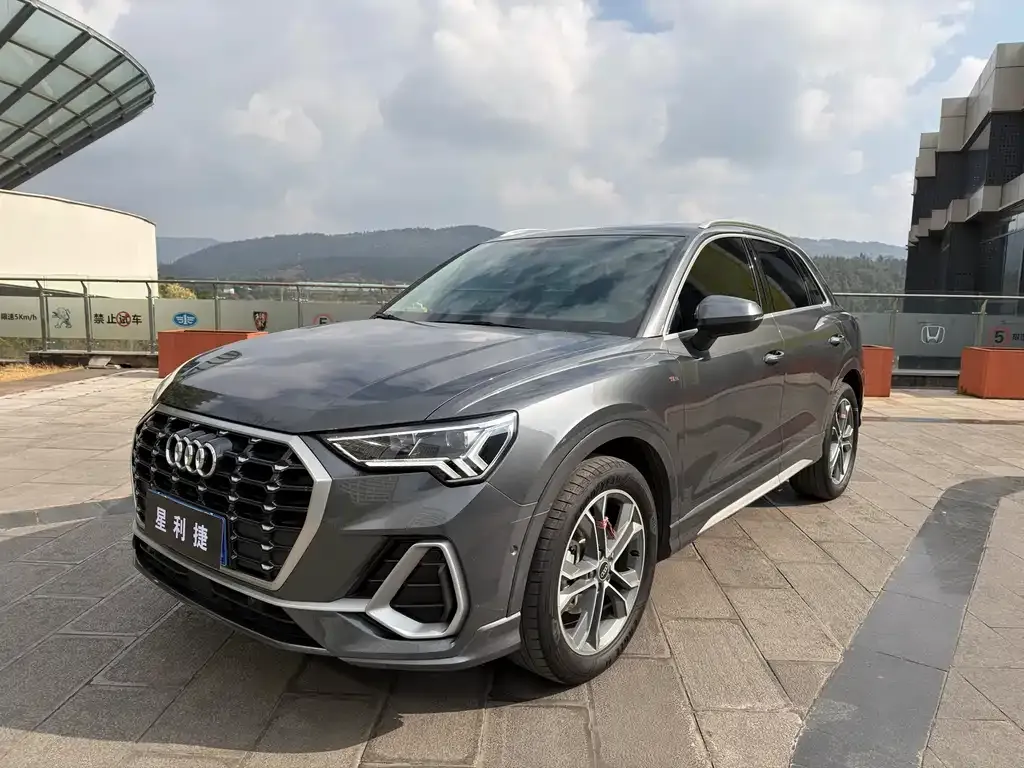Audi Q3 2022 из CN, фото 1