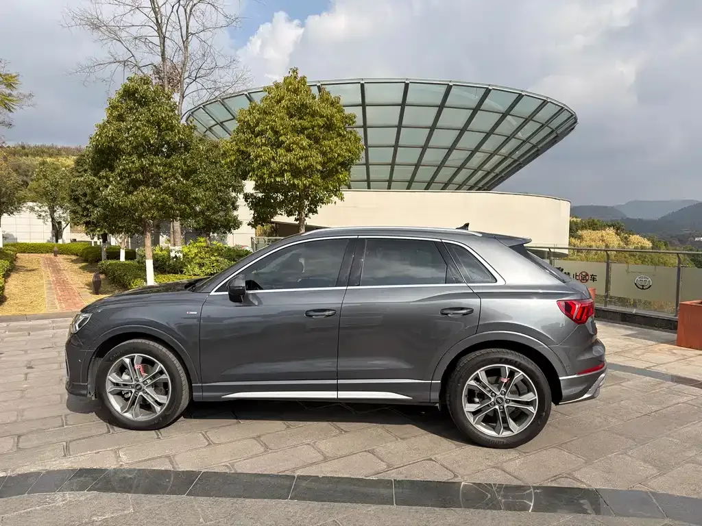 Audi Q3 2022 из CN, фото 7