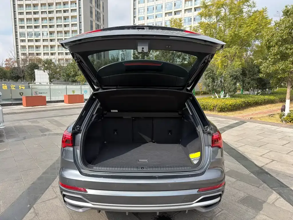 Audi Q3 2022 из CN, фото 8