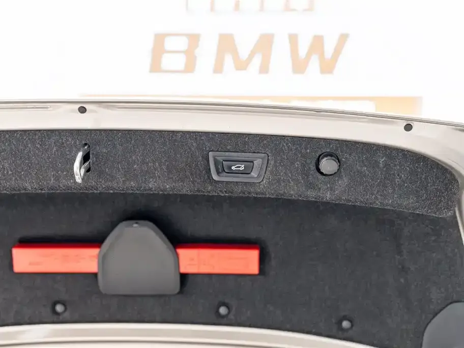 BMW 5 Series — фото 4