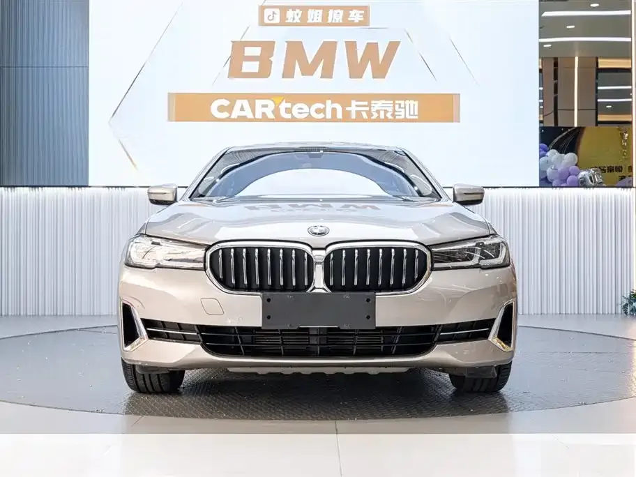 BMW 5 Series — фото 5