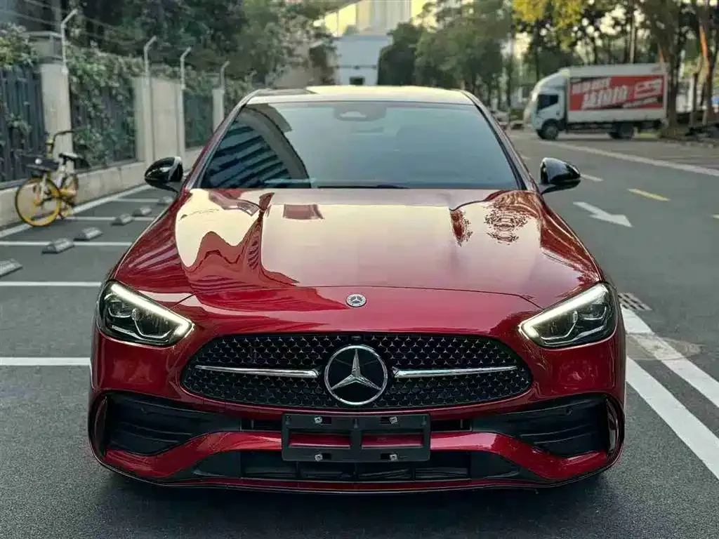 Mercedes-Benz C-Class — фото 1