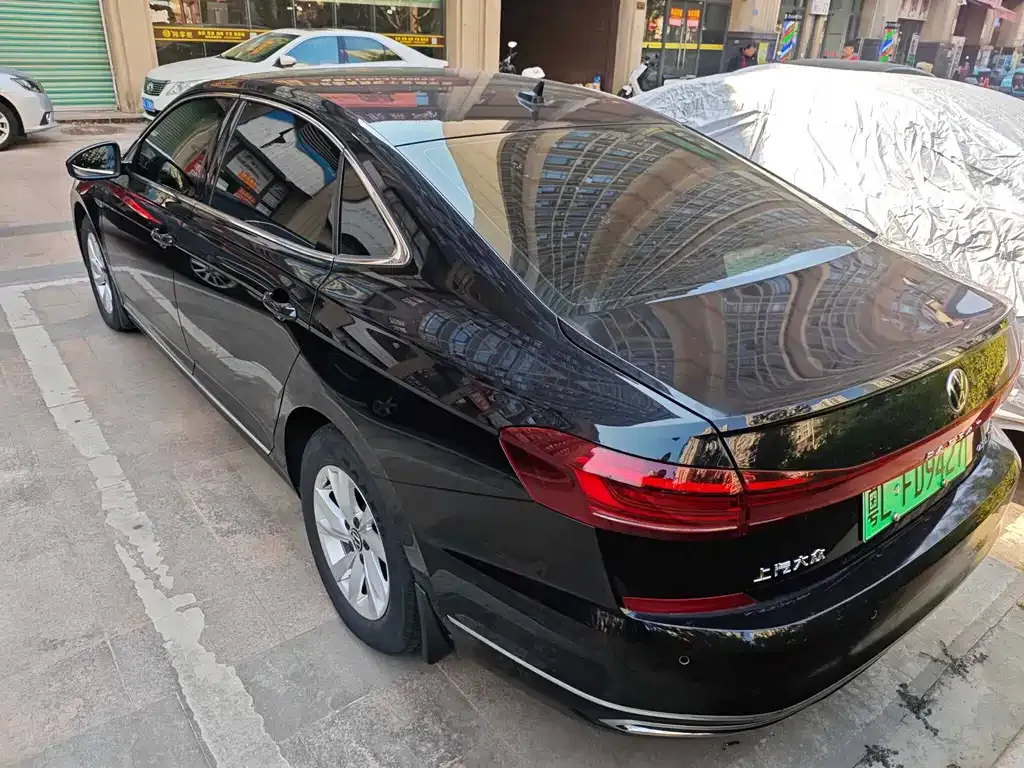 Volkswagen Passat New Energy — фото 4