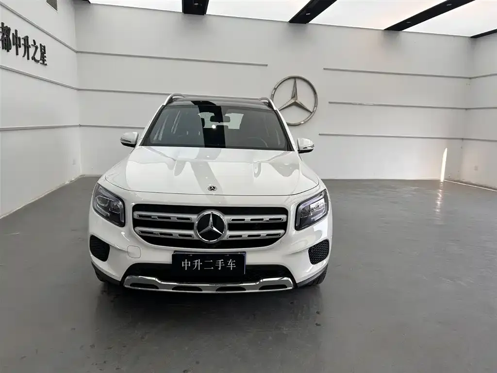 Mercedes-Benz GLB — фото 3