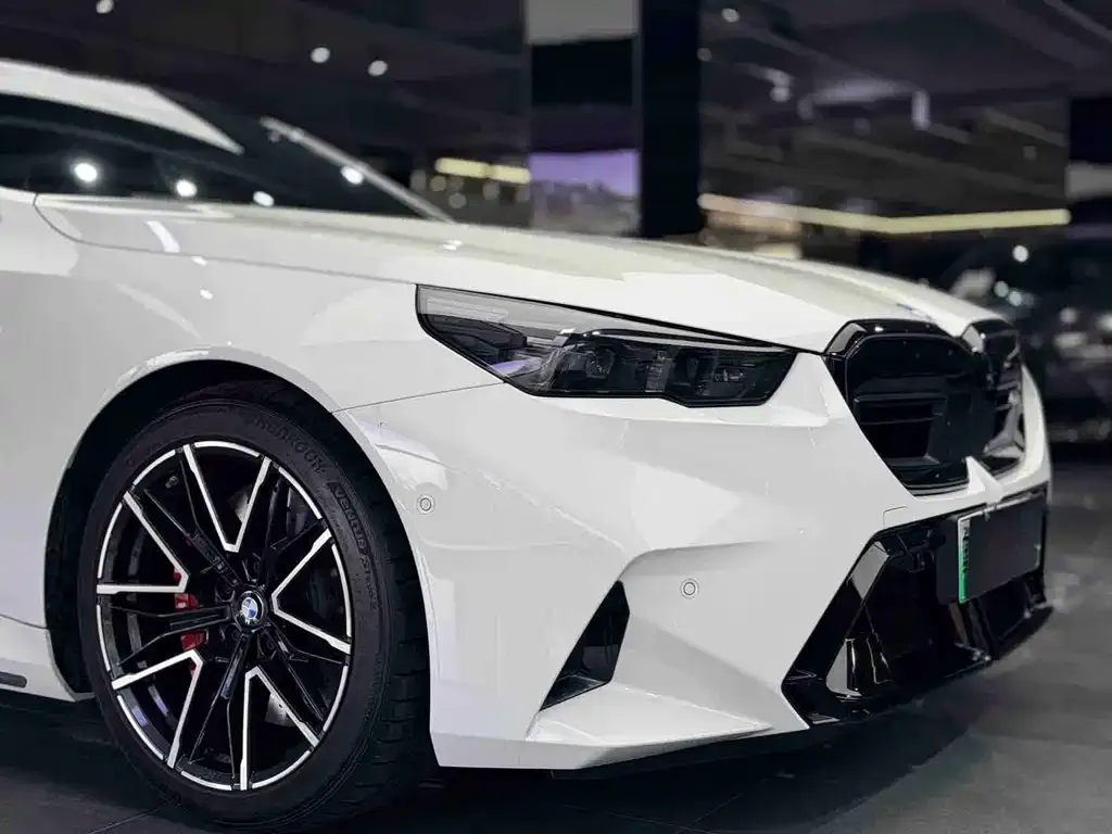 BMW M5 New Energy 2025 из CN, фото 6