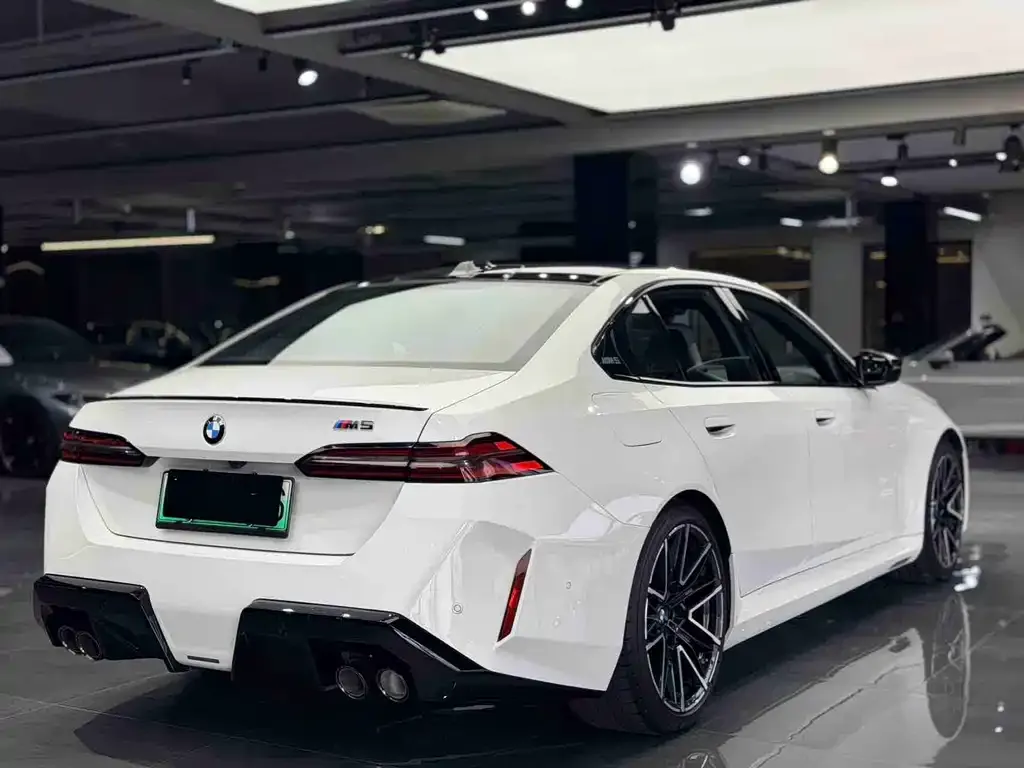 BMW M5 New Energy 2025 из CN, фото 9