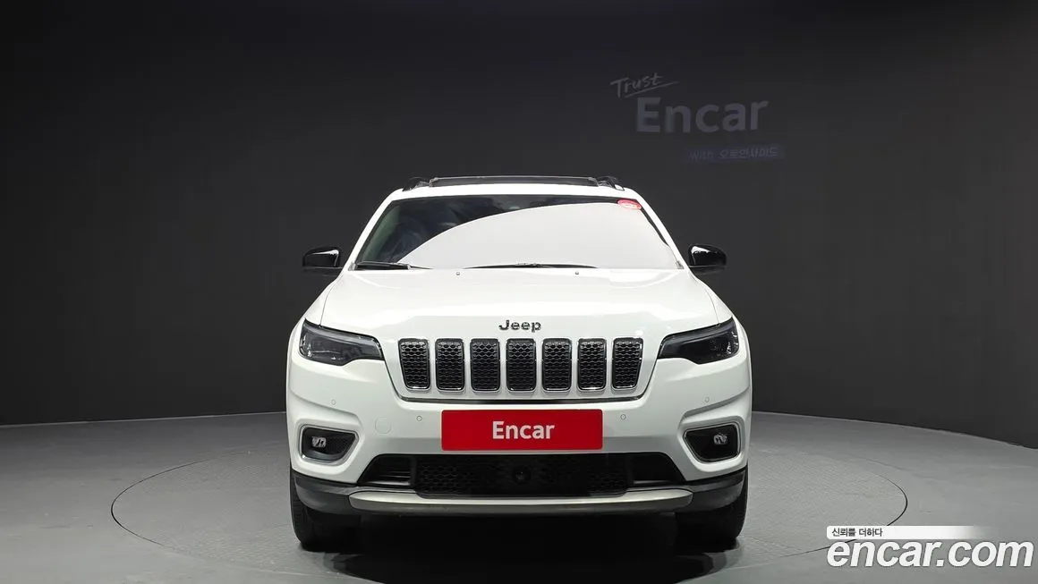 Jeep Cherokee — фото 3
