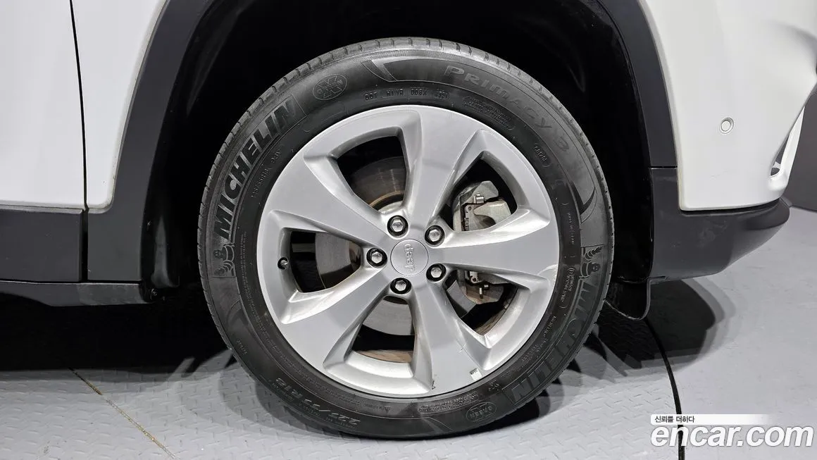 Jeep Cherokee — фото 2
