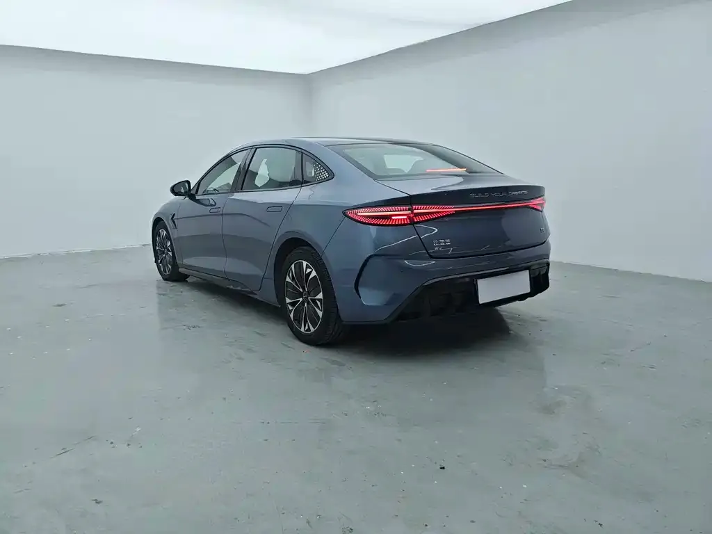 BYD Seal — фото 2