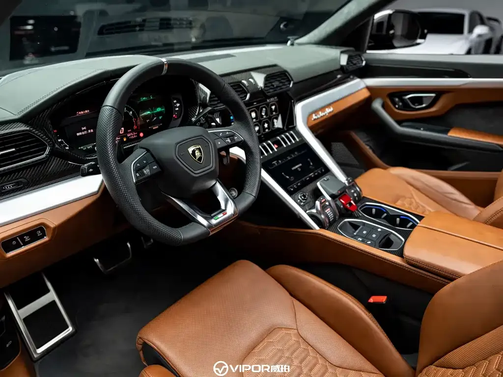 Lamborghini Urus — фото 8