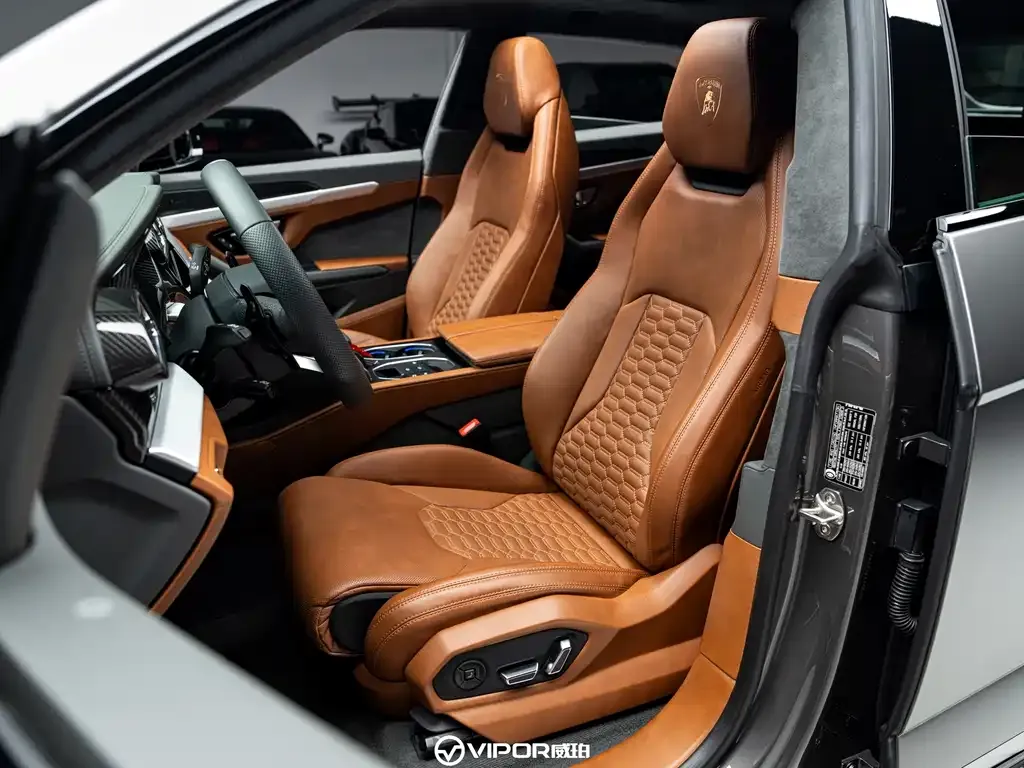 Lamborghini Urus — фото 9