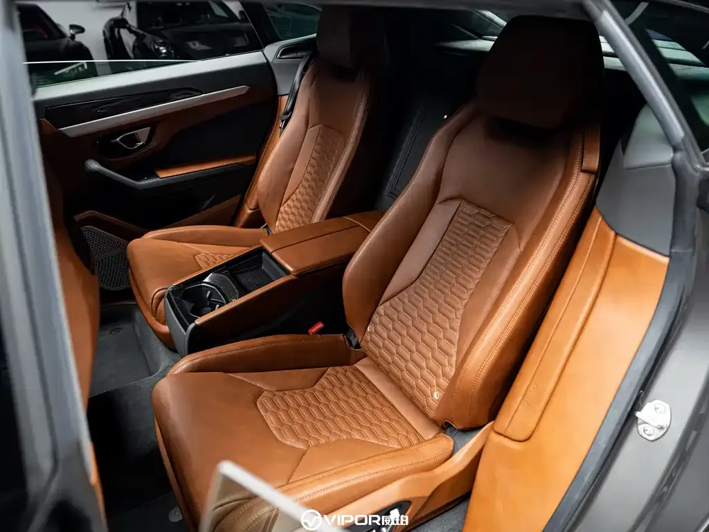 Lamborghini Urus — фото 7