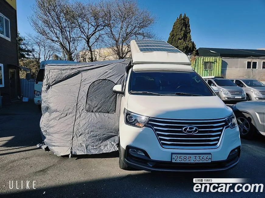 Hyundai Starex