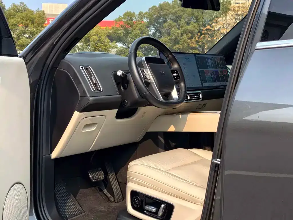 Li Auto L8 2023 из CN, фото 3