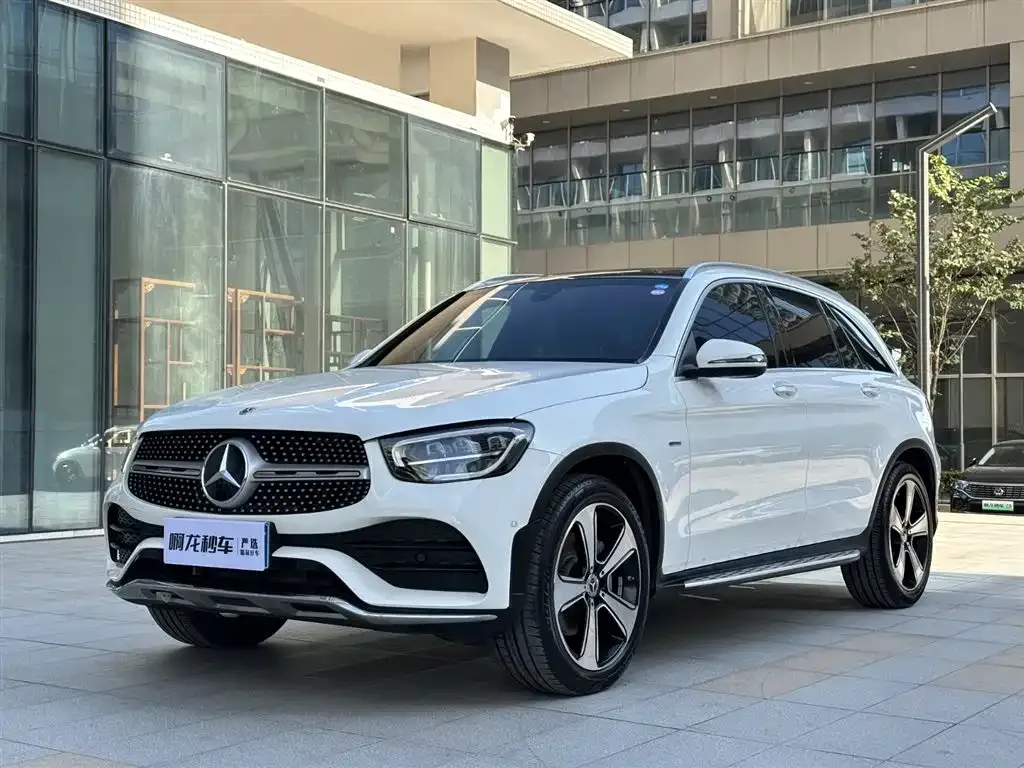 Mercedes-Benz GLC — фото 1