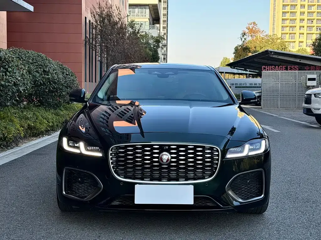 Jaguar XFL — фото 4