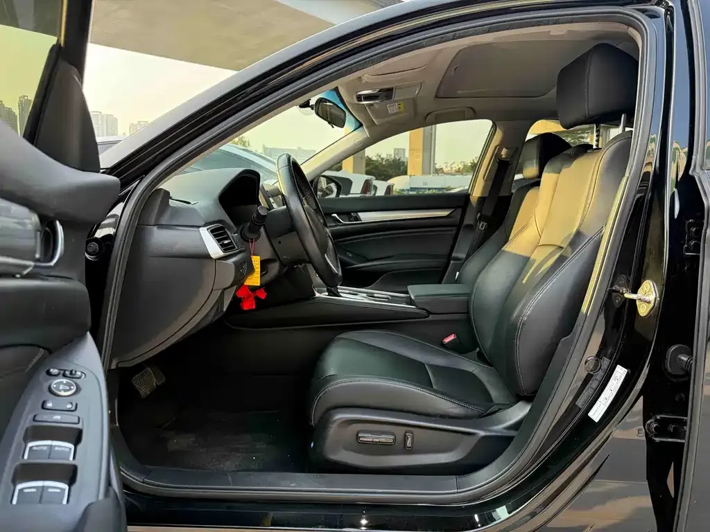 Honda Accord 2021 из CN, фото 4