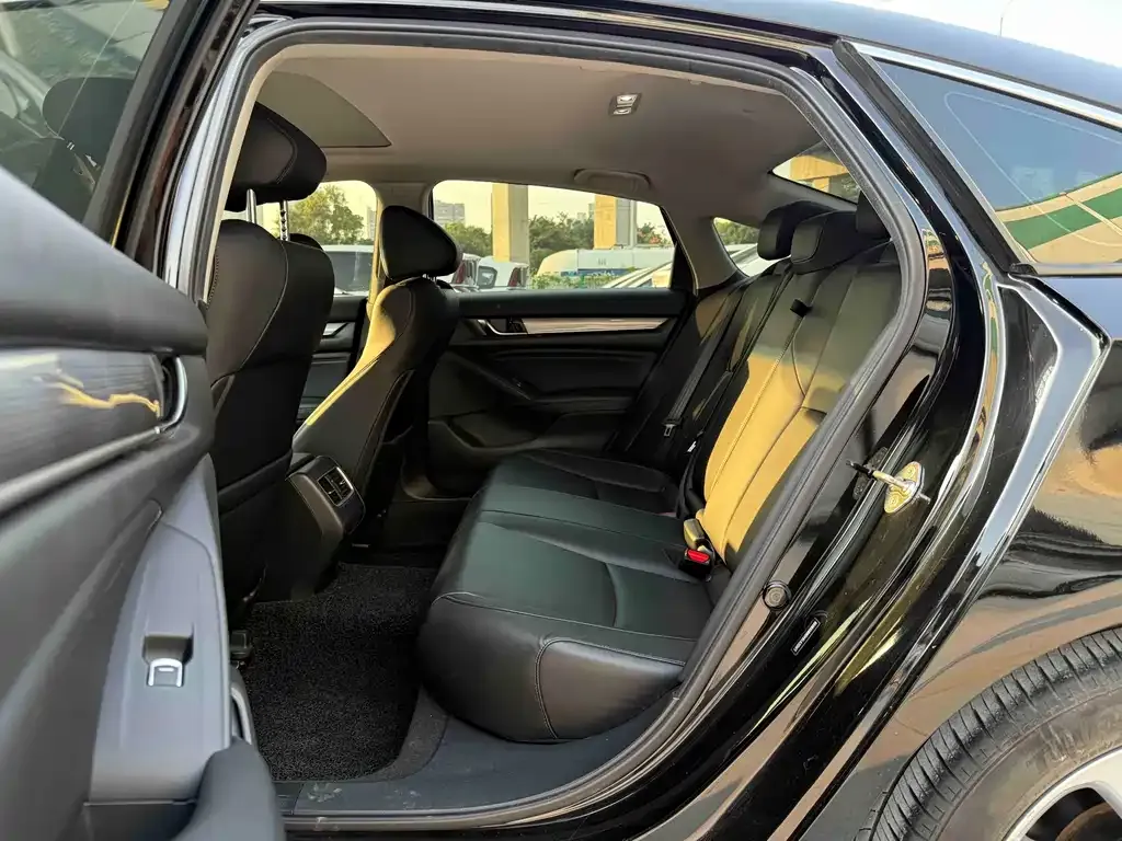 Honda Accord 2021 из CN, фото 6