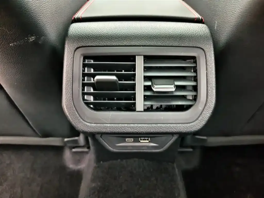Volkswagen Lavida 2023 из CN, фото 9