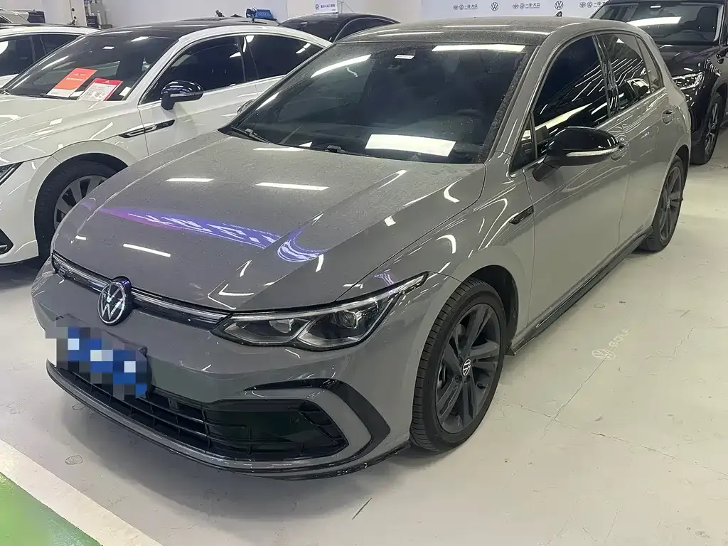 Volkswagen Golf 2023 из CN, фото 1