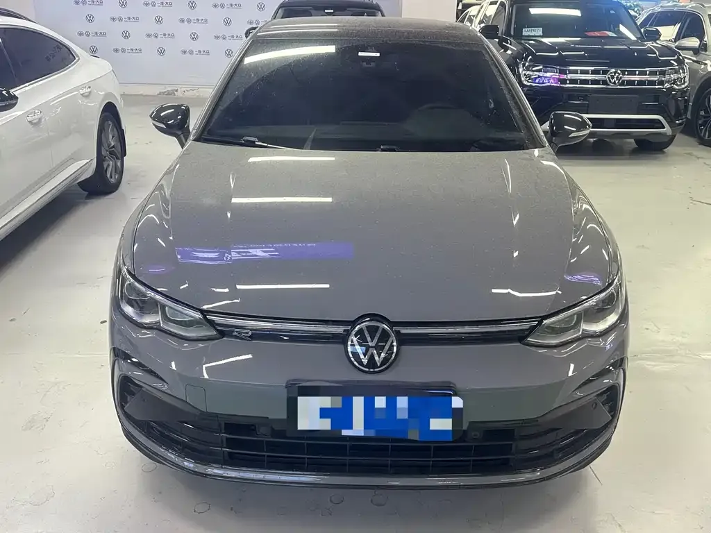 Volkswagen Golf 2023 из CN, фото 4